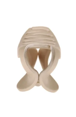 Belle Large Cutout Curve Claw Clip