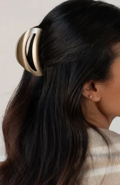 Belle Large Cutout Curve Claw Clip